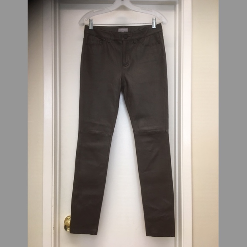 NEIMAN MARCUS Leather Skinny Pants EUC